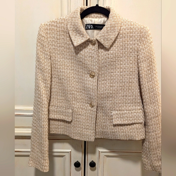Zara cropped woven jacket with gold metallic threads. Size M. - Picture 6 of 7
